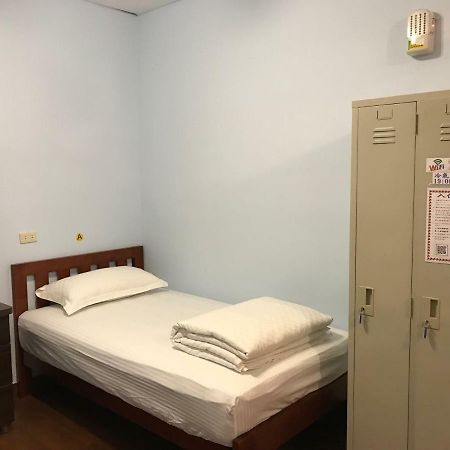 Handy Hostel Hualien Buitenkant foto