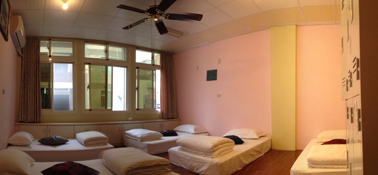 Handy Hostel Hualien Buitenkant foto