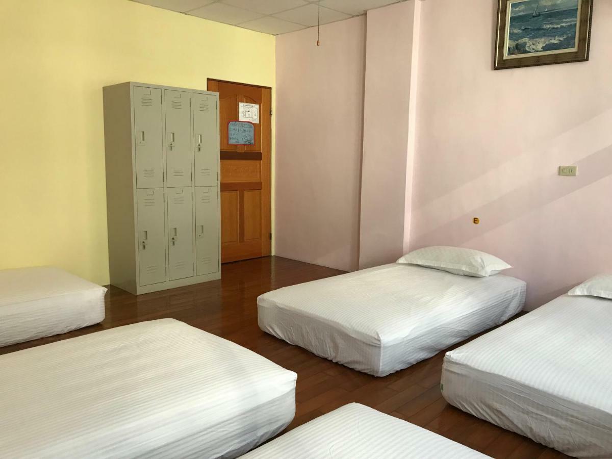 Handy Hostel Hualien Buitenkant foto